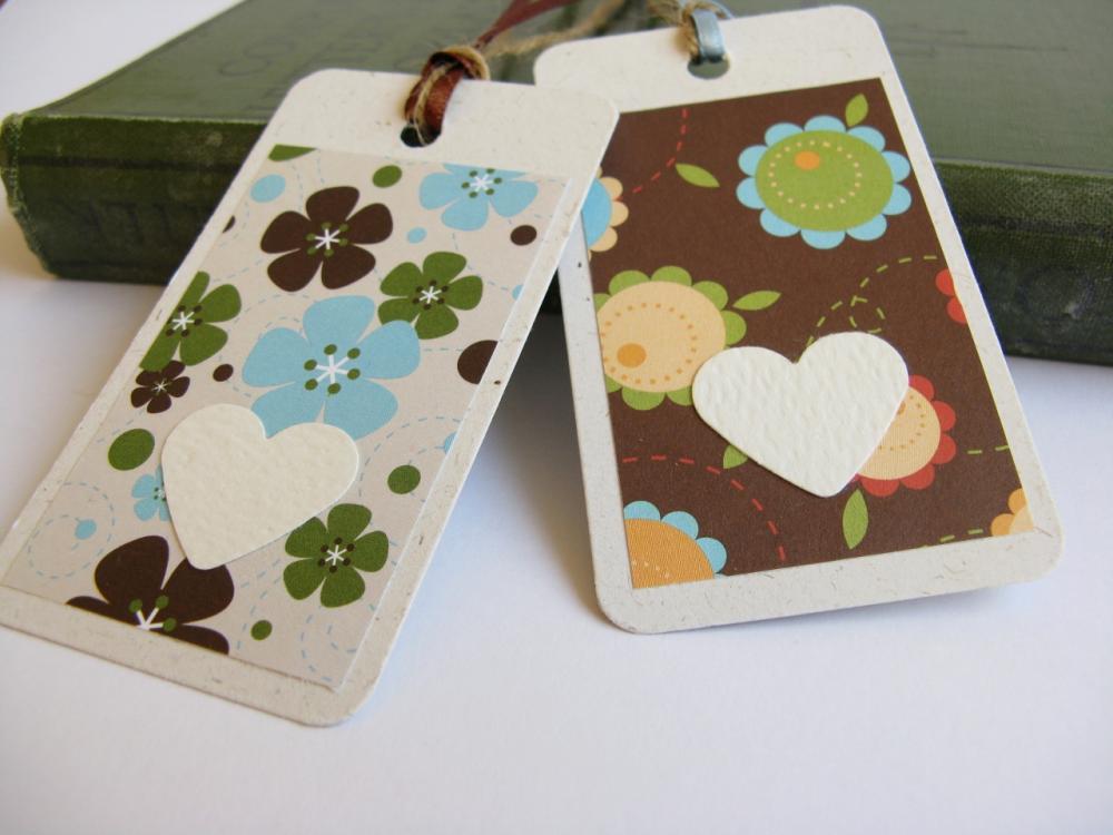 Hearts On Retro Flowers Gift Tag Bookmark (set Of 2)