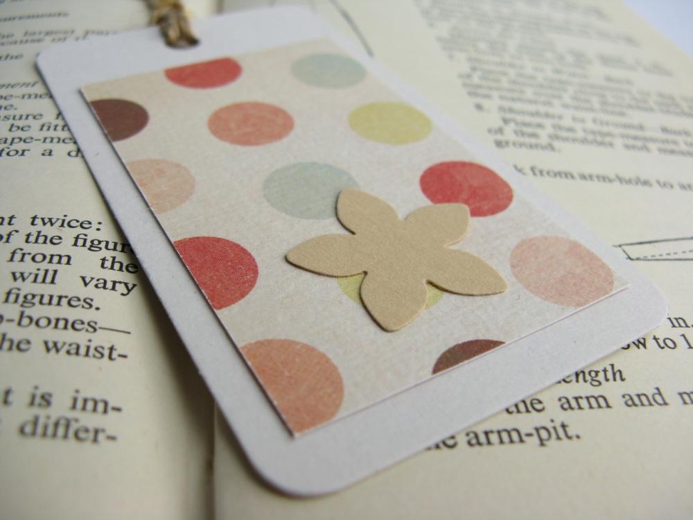 Retro Dotty Mini Bookmark
